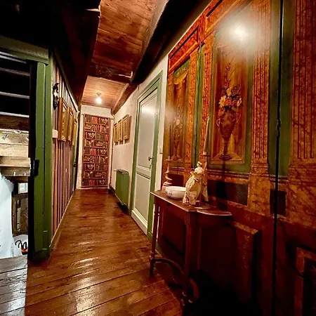 Le Colombier De Cyrano Et Roxane