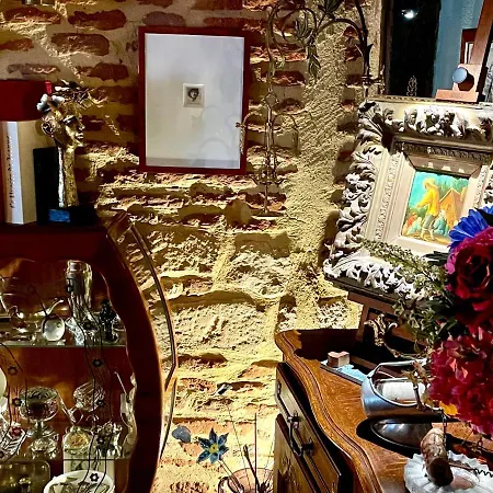 Couette-café Le Colombier De Cyrano Et Roxane Bergerac