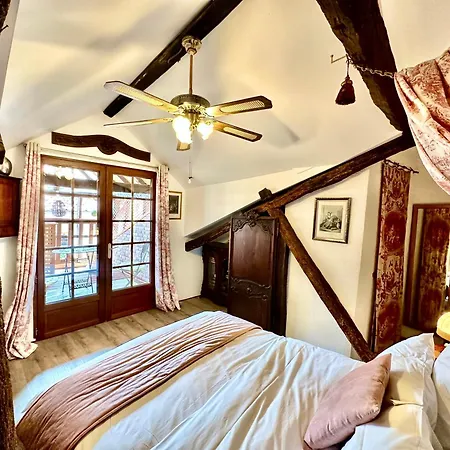 Le Colombier De Cyrano Et Roxane 3* Бержерак