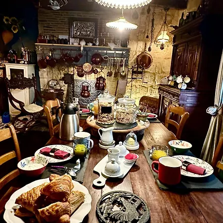 Couette-café Le Colombier De Cyrano Et Roxane