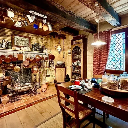 Le Colombier De Cyrano Et Roxane Отель типа 