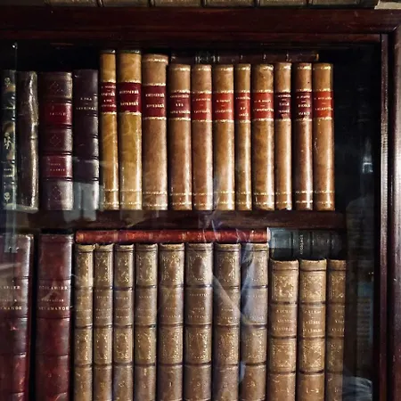 Le Colombier De Cyrano Et Roxane