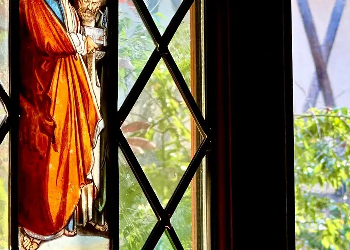 Le Colombier De Cyrano Et Roxane